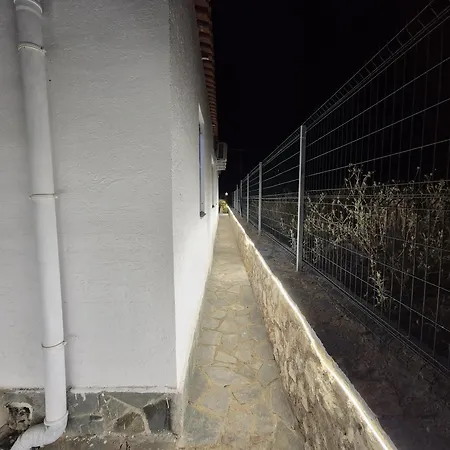 Olive Stone Himare