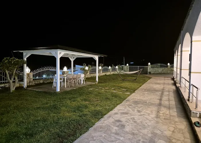 Villa Olive Stone Himarë