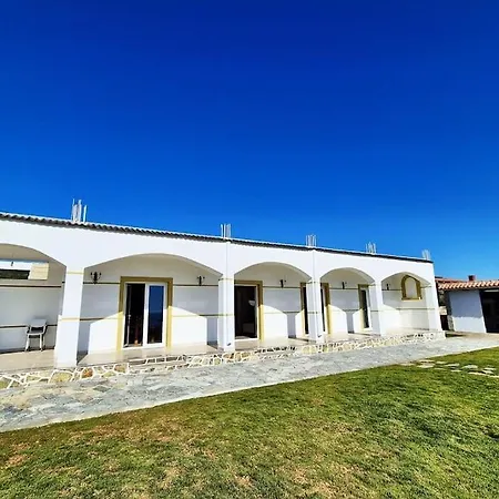 Olive Stone Himarë